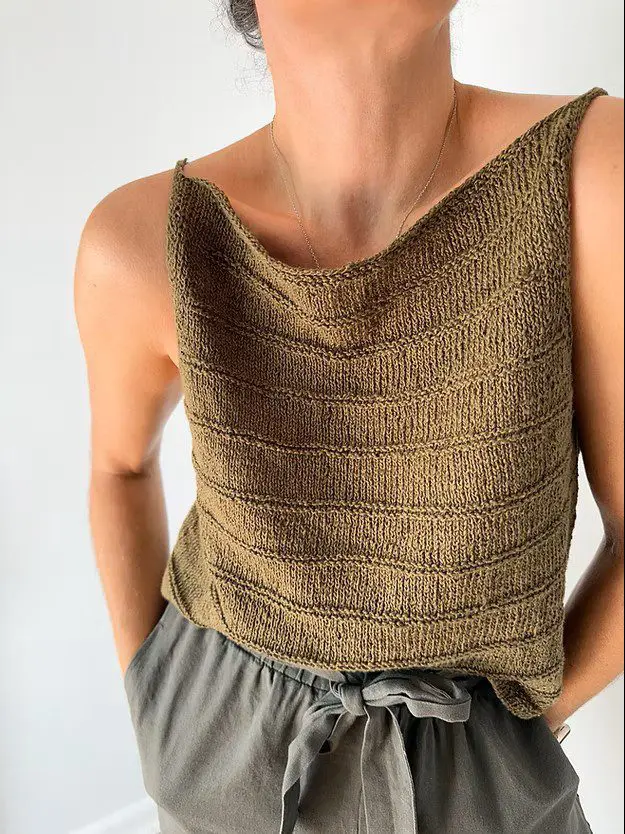 Leela Top od Caidree wzór na druty z włóczką Nepal