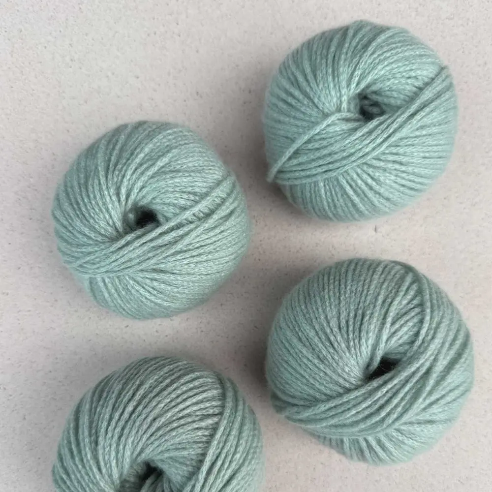 Delizia Hat wzór na druty z włóczką