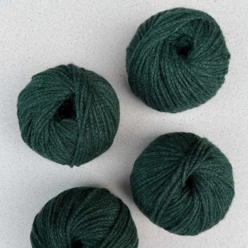 Delizia Hat wzór na druty z włóczką