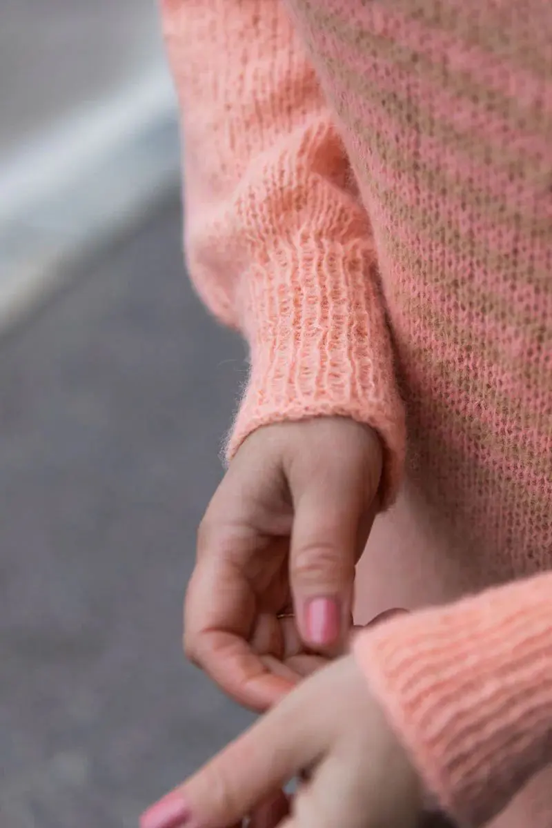 Everyday Knits: Easy Wardrobe Essentials książka dziewiarska