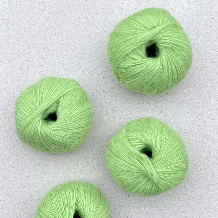 Kardigan Diamond Breeze zestaw na druty wzór z włóczką