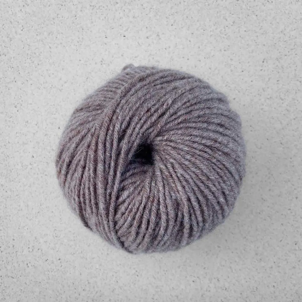 Demeter Beanie zestaw wzór na druty z włóczką