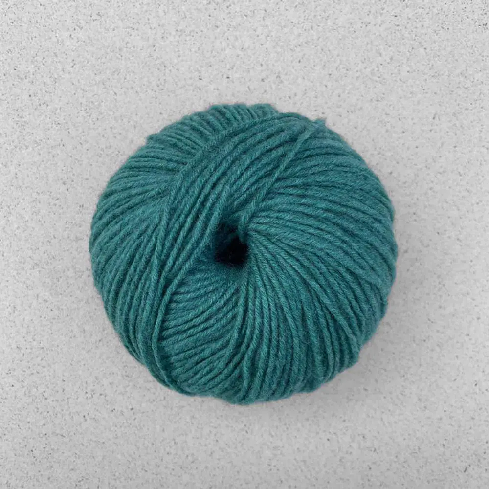 Demeter Beanie zestaw wzór na druty z włóczką