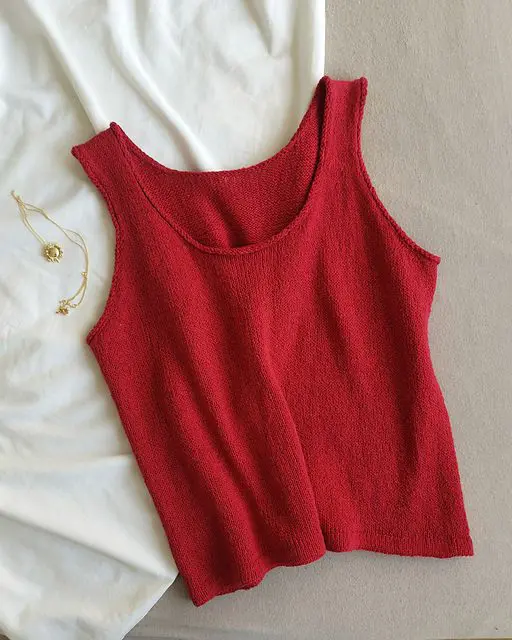 Paula Strickt Gisele Top wzór na druty z włóczką Nepal Pascuali