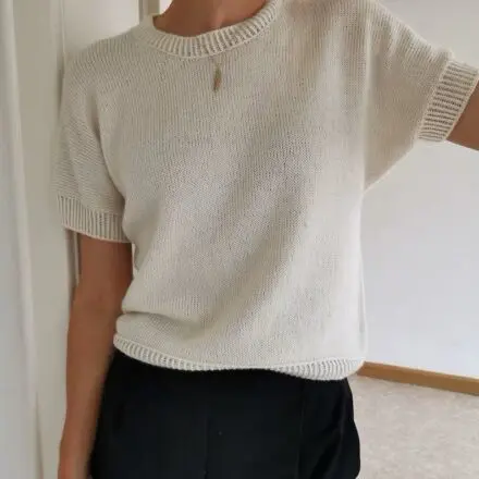 Paula Strickt Sonya Shirt wzór na druty z włóczką