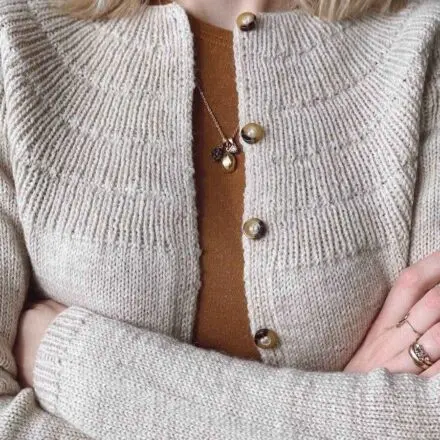 PetiteKnit Anker's Cardigan MySize wzór dziewiarski