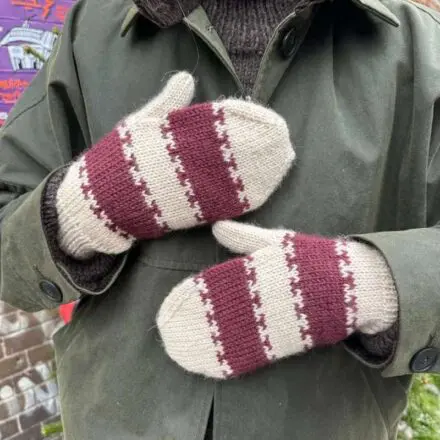 PetiteKnit Key Mittens wzór dziewiarski