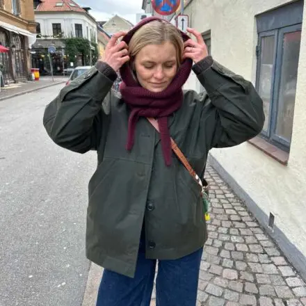 Sophie Hood PetiteKnit zestaw wzór z włóczką Cashmere Charis