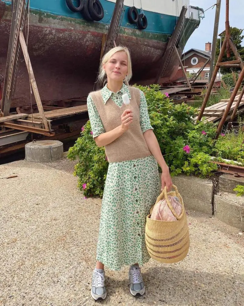 PetiteKnit Stockholm Slipover V-Neck wzór na druty