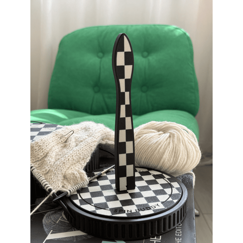 The Knitting Box Spin Buddy Szach-mat