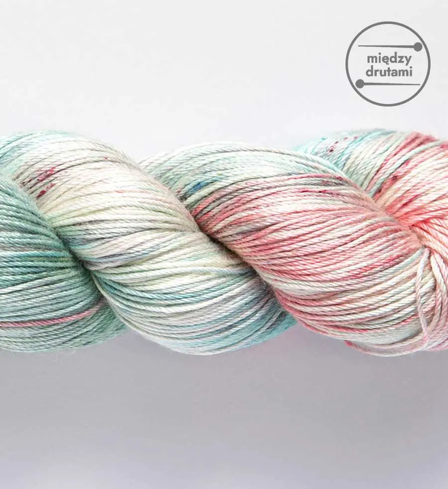 Włóczka PURE SILK 100 Anne Elliot Woollala