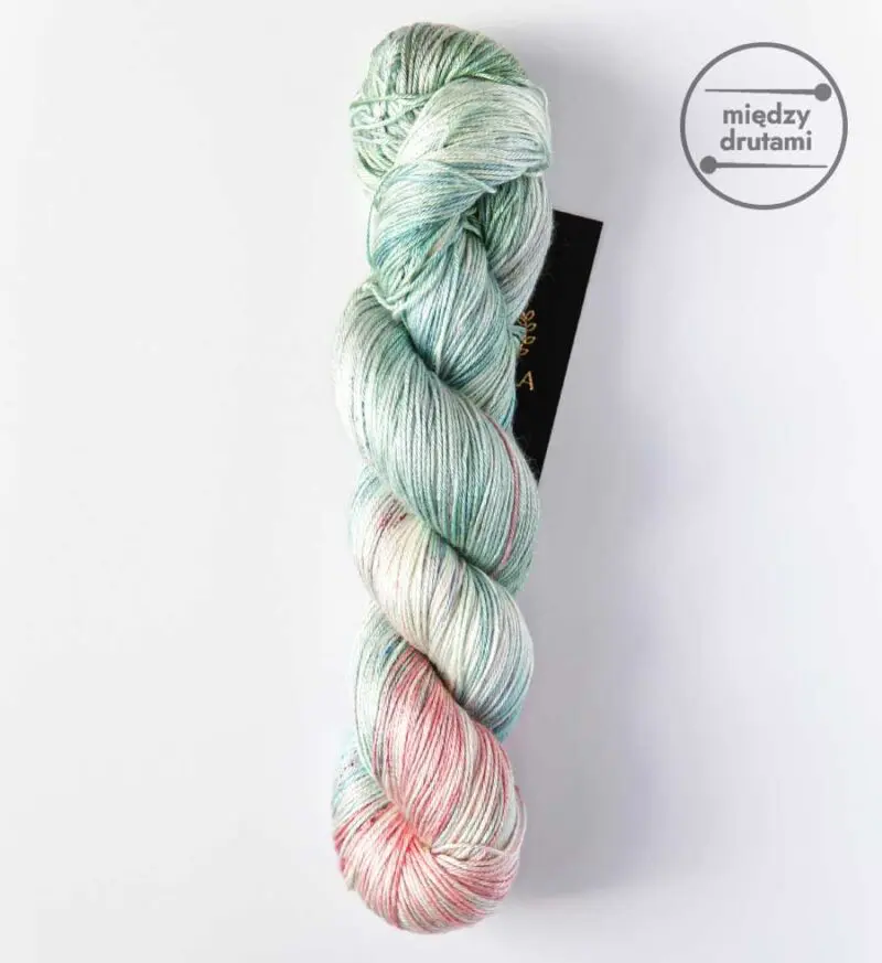 Włóczka PURE SILK 100 Anne Elliot Woollala