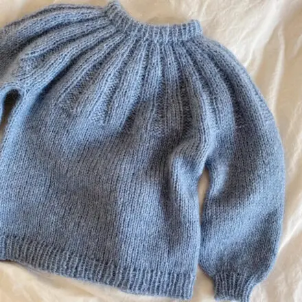 PetiteKnit wzory Sunday Sweater Junior
