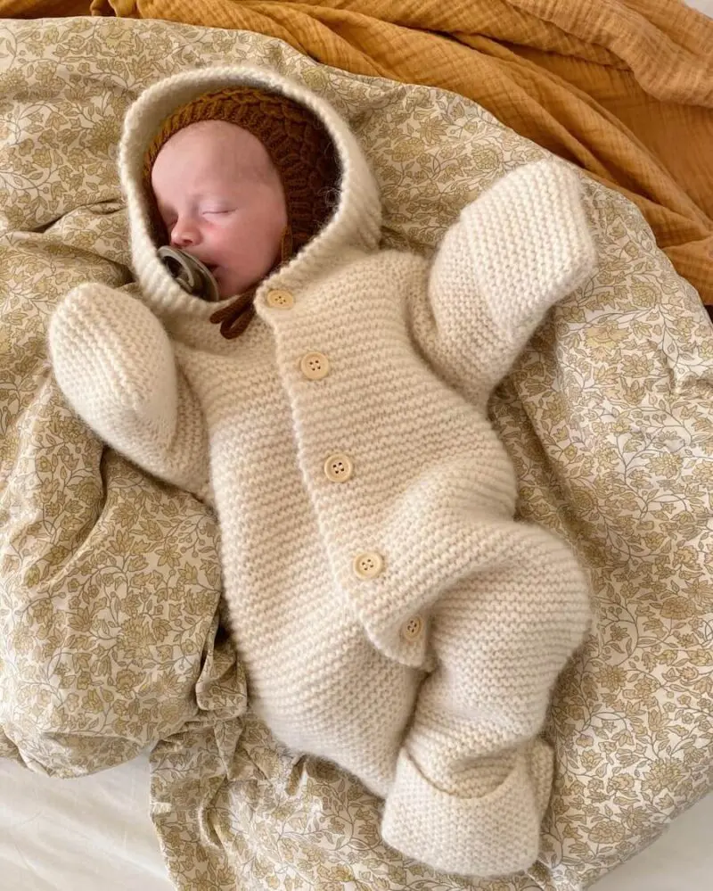 PetiteKnit wzory Selma's Sleep Suit