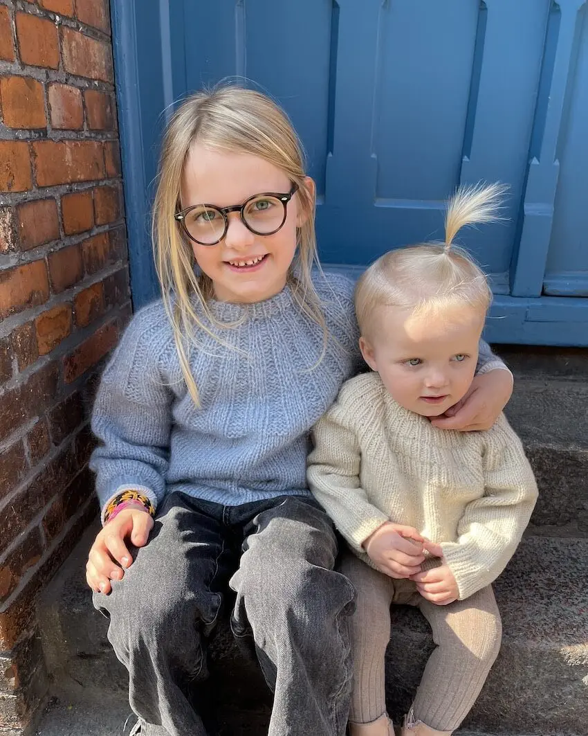 PetiteKnit wzory Sunday Sweater Junior