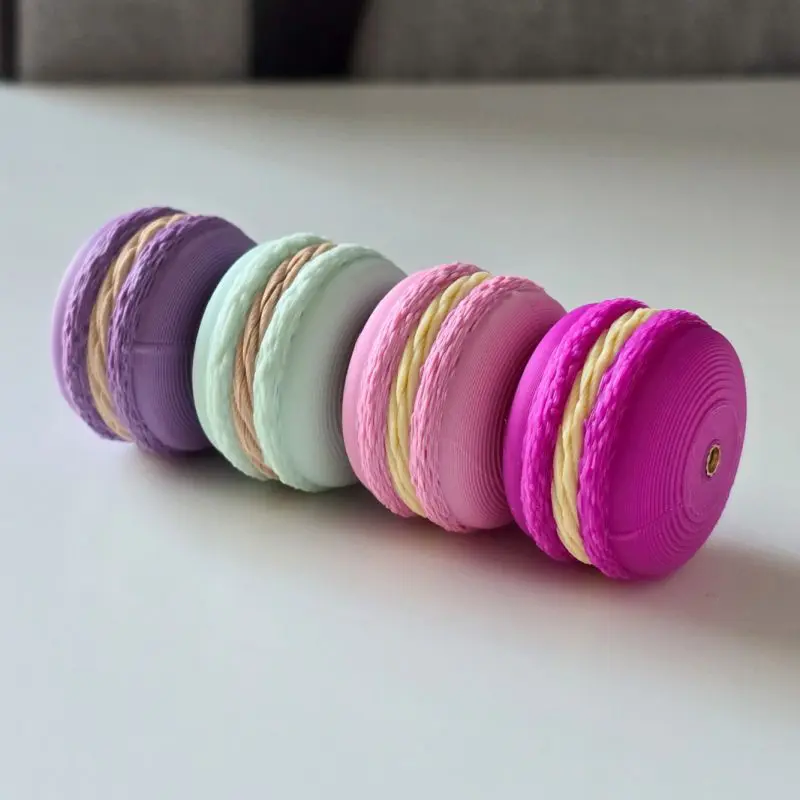 The Knitting Box magnetyczna zakrętka do żyłek makaronik