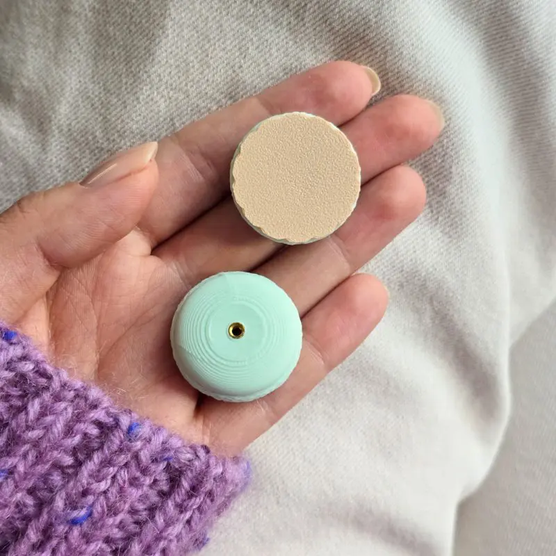 The Knitting Box magnetyczna zakrętka do żyłek makaronik