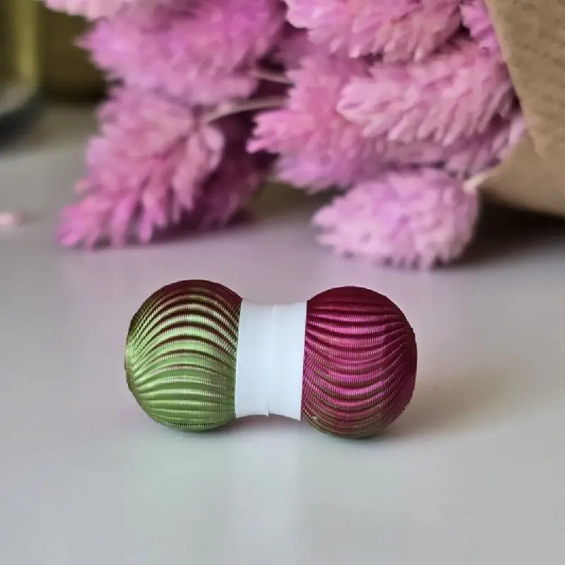 The Knitting Box magnetyczna zakrętka do żyłek kłębek włóczki