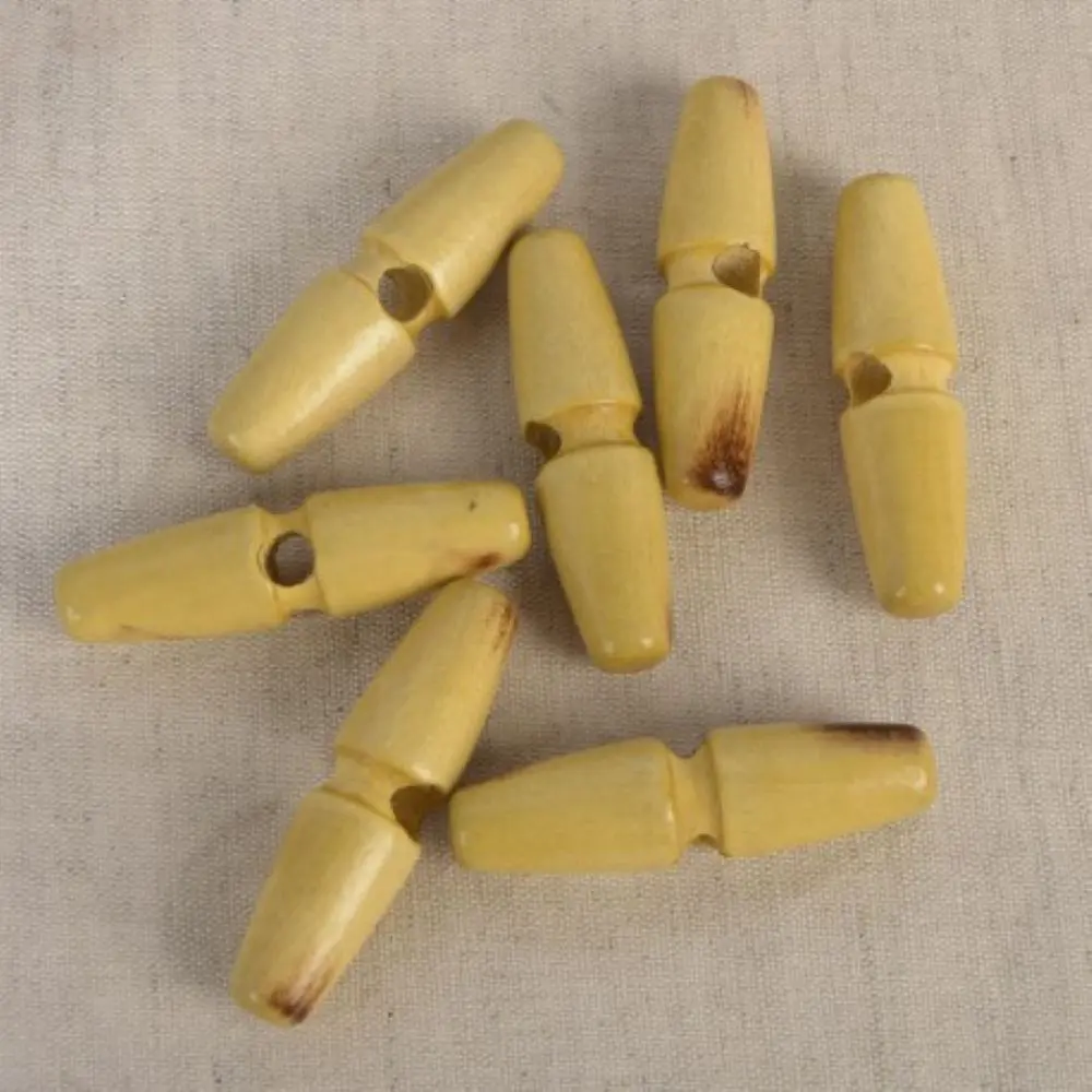 Guzik z drewna w kształcie kołka 30 mm