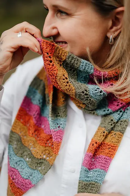 Justyna Lorkowska Chevronette szal z włóczki mYak Baby Yak Silk