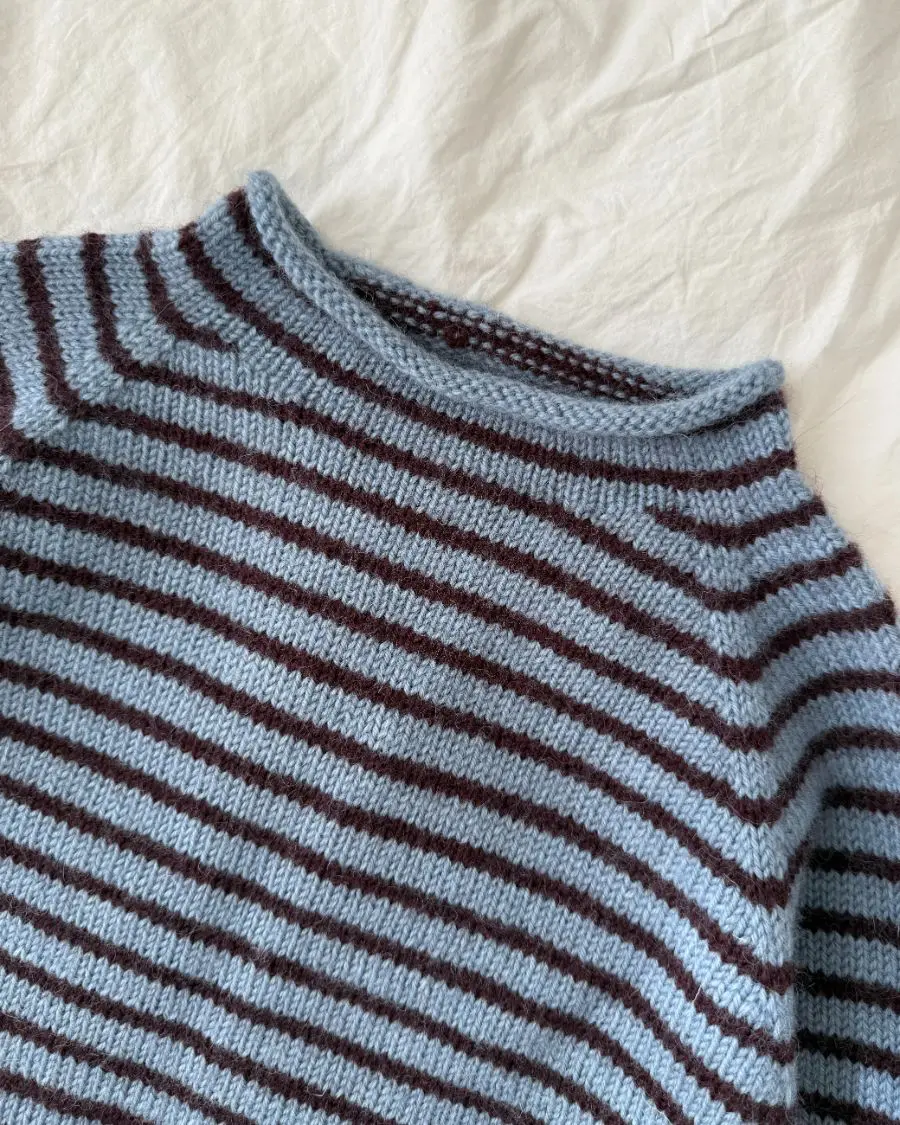 Wzór na druty PetiteKnit Frankie Sweater włóczka Peer Gynt PetiteKnit Sandnes Garn