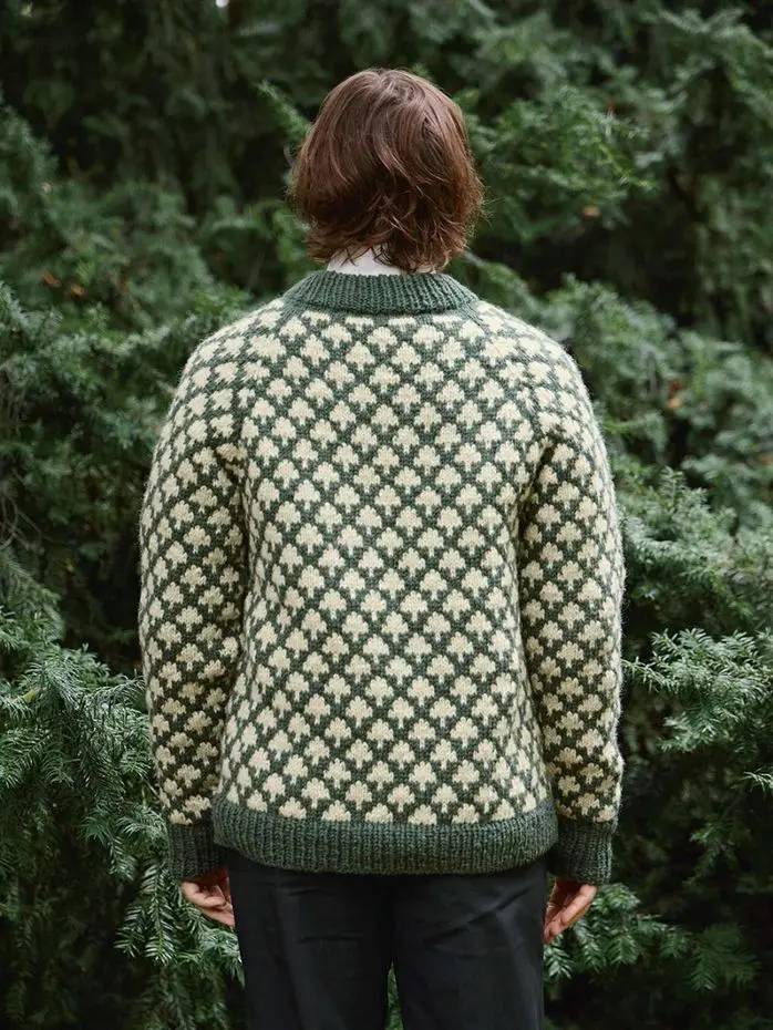 Christmas Tree Sweater Man 2511-03 wzór na druty z włóczką