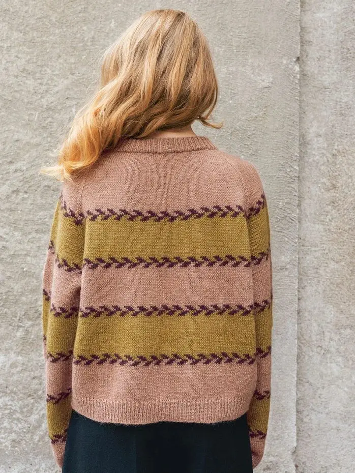 Astrid Sweater 2510-05 wzór na druty z włóczką