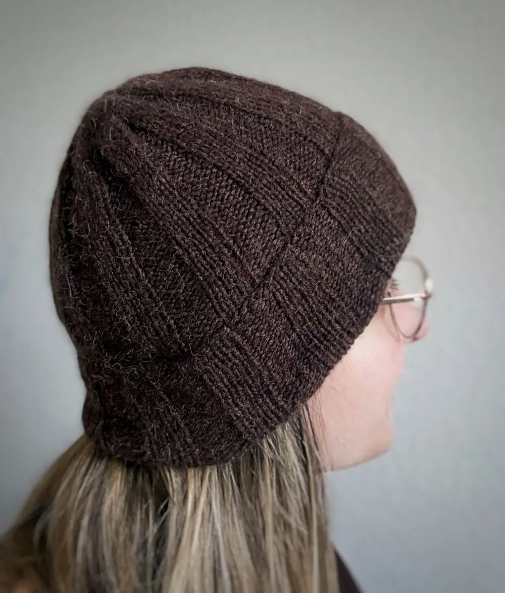 Four By Four Hat wzór z włóczką na czapkę