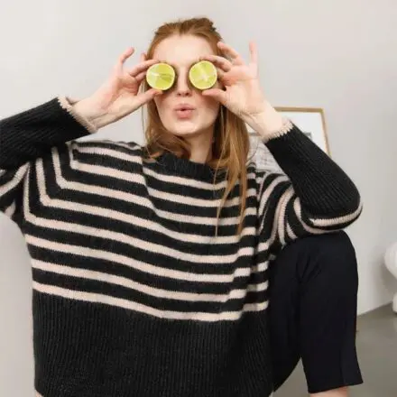 Abby Sweater wzór na druty z włóczką kaszmirową Cashmere Sandnes Garn