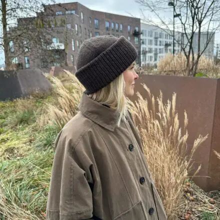 PetiteKnit Terrazzo Hat wzór na druty włóczka Atlas Sandnes Garn