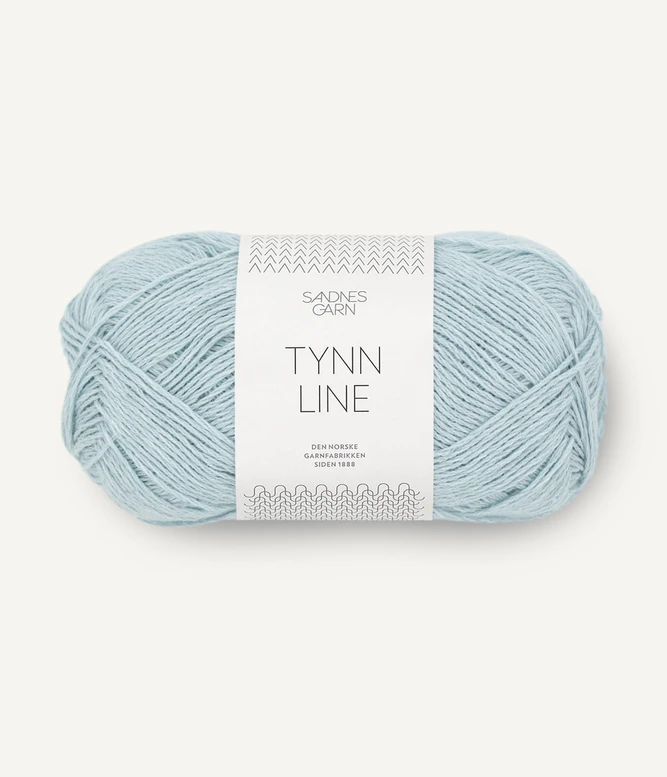 Tynn Line cienka włóczka bawełniana z lnem Sandnes Garn w kolorze błękitnym 5930