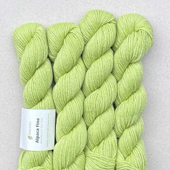 Włóczka z alpaki Alpaca Fino delikatna i przyjemna w dotyku kolor 71