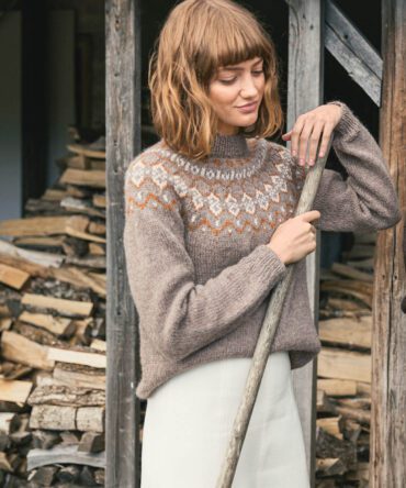 Tema 63 sandnes garn czasopismo swetry z norweskim wzorem