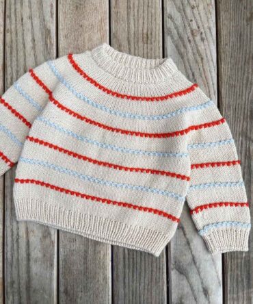 PetiteKnit Festival Sweater wzór dziecięcego sweterka do robienia na drutach