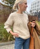PetiteKnit wzory Moby Sweater wzór na druty sweter z włóczki double sunday sandnes garn