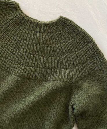 PetiteKnit Anker's Sweater My Boyfriend's Size sweter z okrągłym karczkiem