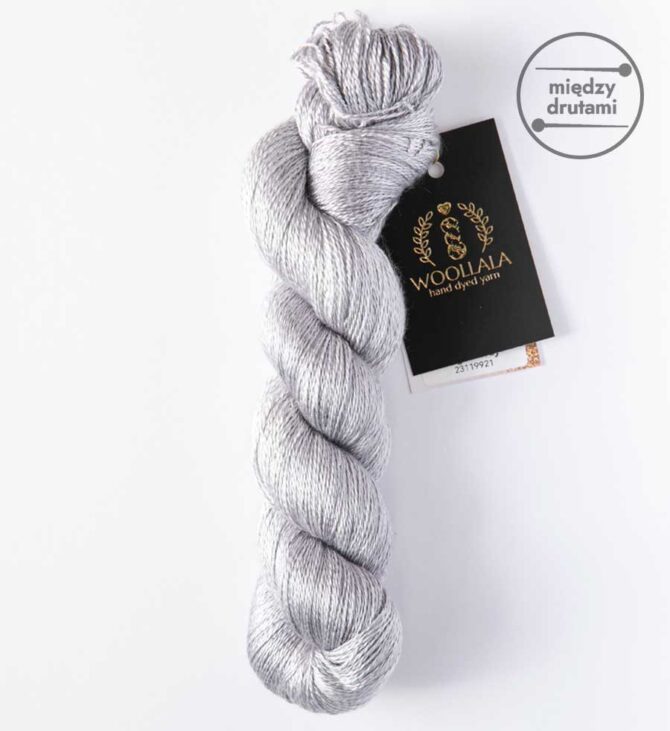 Woollala Pure Silk Lace 600 Light Grey ręcznie farbowany jedwab morwowy najwyższej jakości