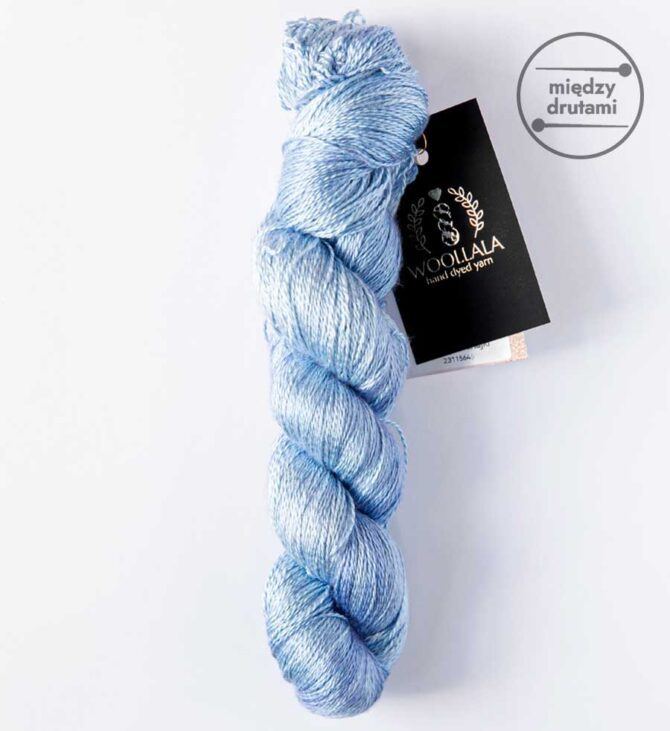 Woollala Pure Silk Lace 600 Niezapominajki ręcznie farbowany jedwab morwowy najwyższej jakości