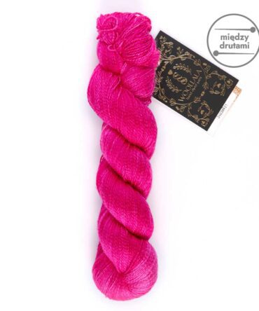 Woollala Pure Silk Lace 600 Fuksja ręcznie farbowany jedwab morwowy najwyższej jakości