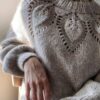 Le Knit Sandnes Garn Chunky Dahlia sweter z włóczki KOS oraz Tynn Silk Mohair