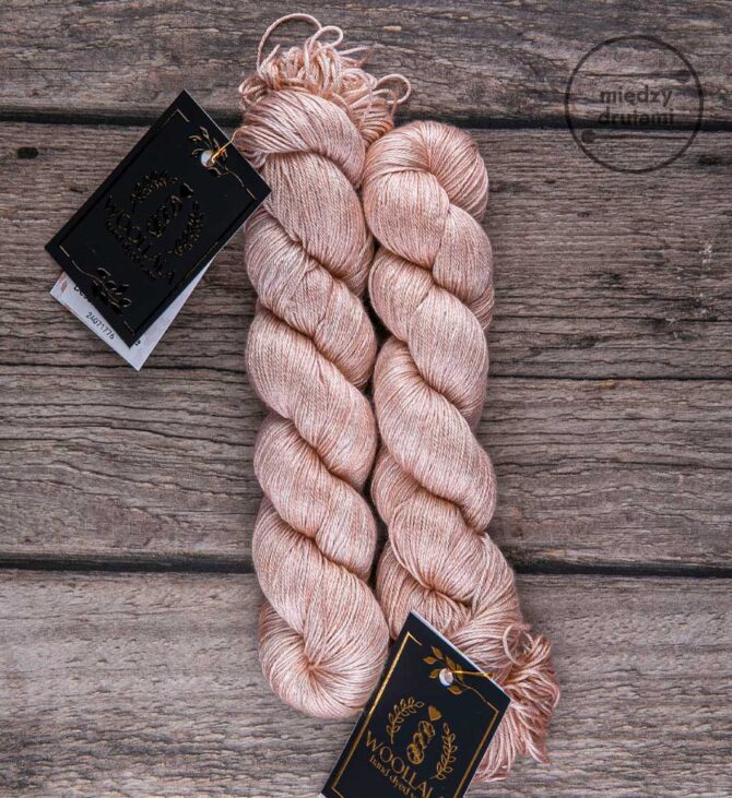 Dester Sand Pink Woollala Pure Silk 100 ręcznie farbowany jedwab morwowy