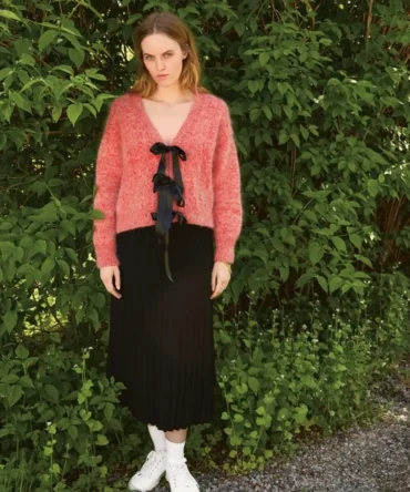 Sandnes Garn Scarlett Cardigan 2409-12 wzor na druty z włóczką zestaw