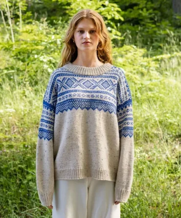 Marius Ladies Sweater 2410-02 wzór na druty z włóczką do wykonania żakardowego swetra an drutach