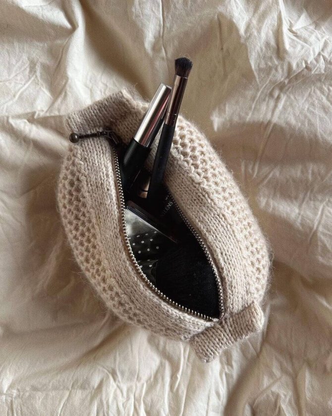 PetteKnit Honey Clutch wzór dziewiarski na kosmetyczkę