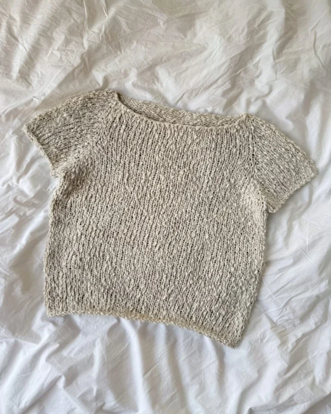 PetiteKnit Wave Tee wiosenno-letnia bluzka z włóczki Gepard Garn CottonWave w kolorze 105