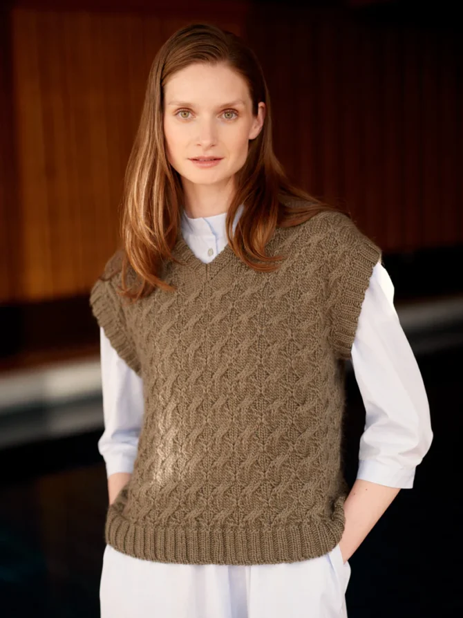 Książka Entwined: Cables, Lace and Knitted Textures - obrazek 2