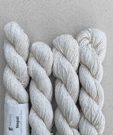 Włóczka bawełniana z lnem Nepal marki Pascuali kolor Wool White 00