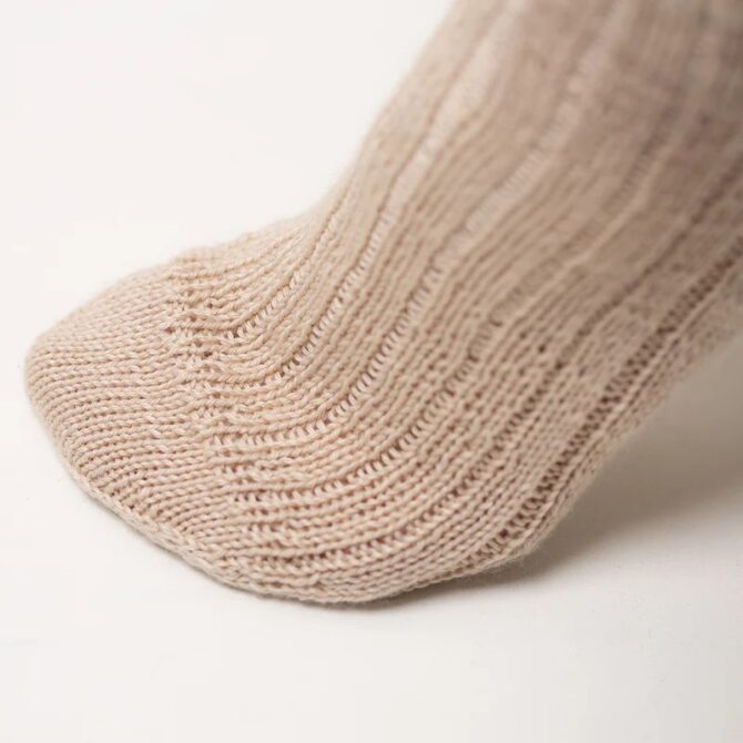 Wzór na druty z włóczką Pinta marki Pascuali skarpetki Striped Ankle Socks