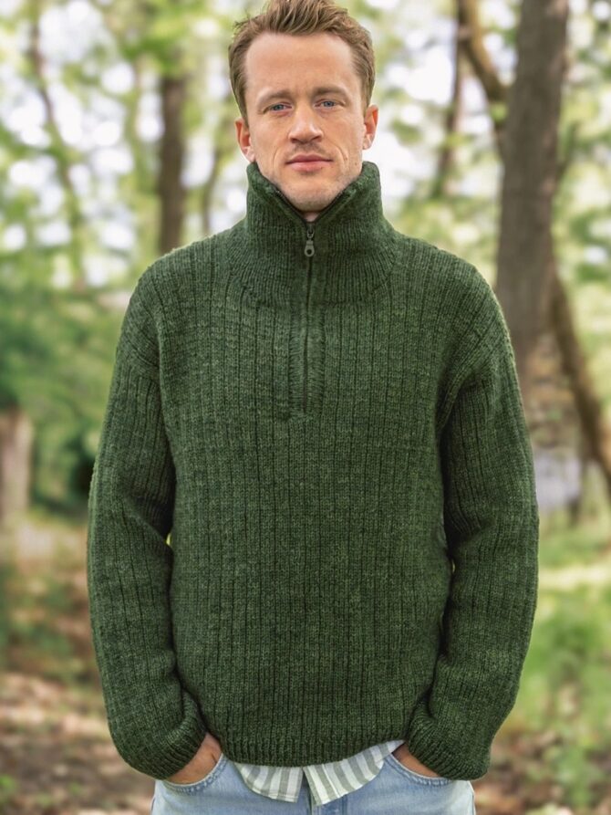 Wzór na druty z włóczką Tynn Peer Gynt Sandnes Garn Tarjei Sweater 25-04