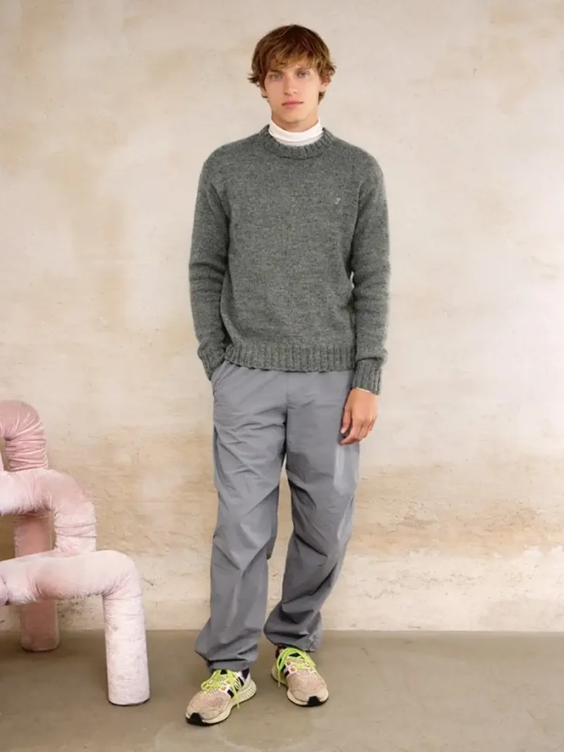 Brendan Sweater Man 2412-05 wzór z włóczką